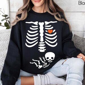 Skeleton Pregnant Sweatshirt, Skeleton Halloween Maternity Pregnancy Announcemen
